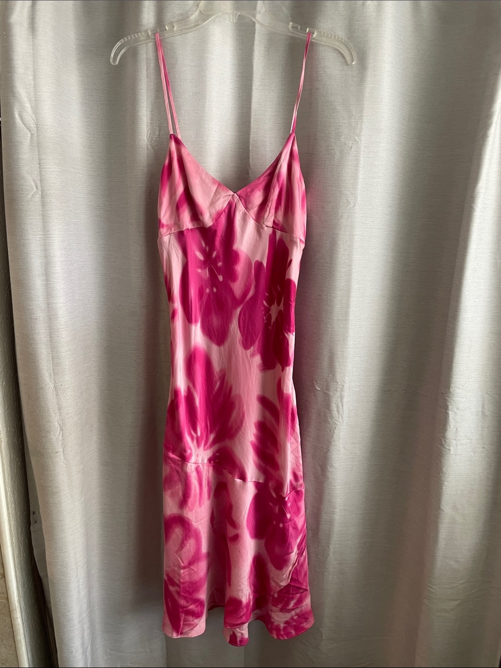 EXPRESS Silk Pink Floral Slip Dress with Spaghettie Straps Sample Dress